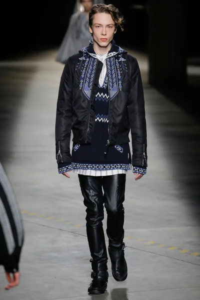 Look 9
